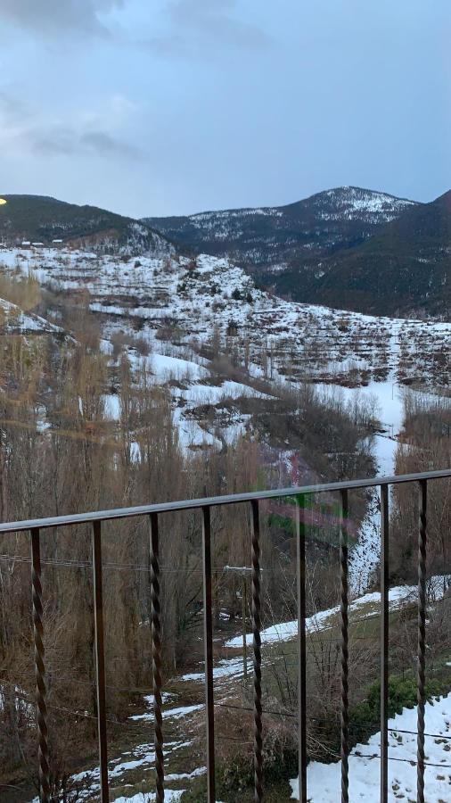 Apartamentsaloriaburg Farrera Εξωτερικό φωτογραφία