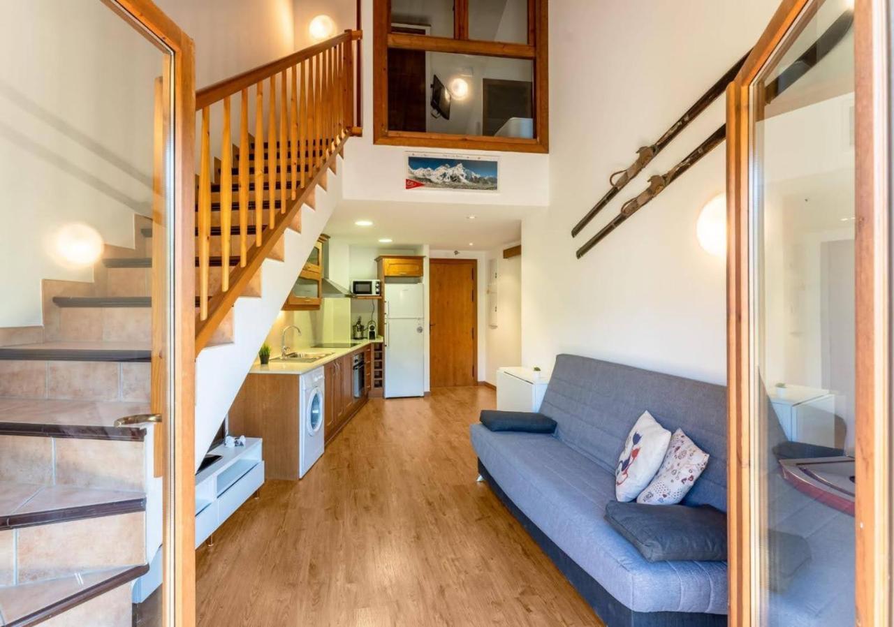 Apartamentsaloriaburg Farrera Εξωτερικό φωτογραφία