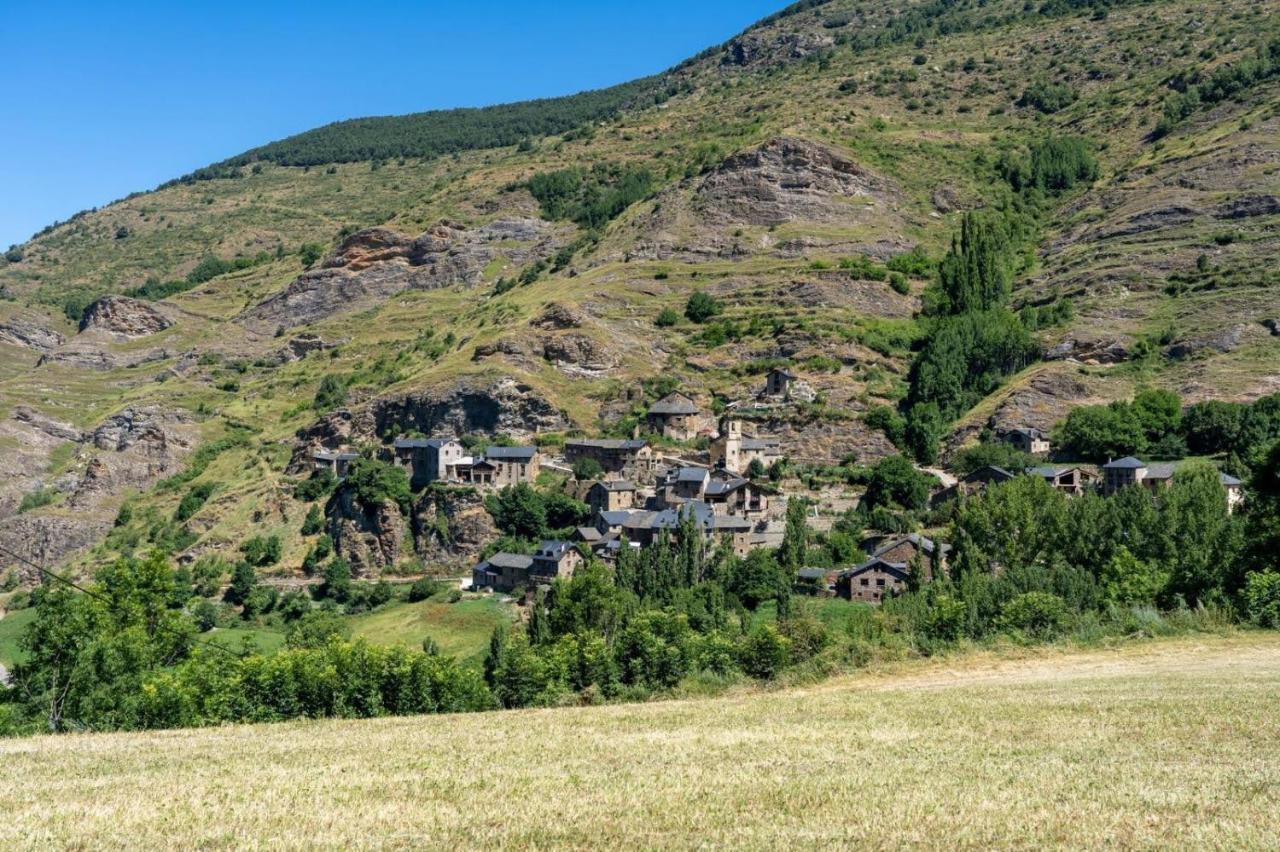 Apartamentsaloriaburg Farrera Εξωτερικό φωτογραφία