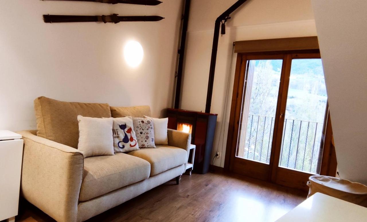 Apartamentsaloriaburg Farrera Εξωτερικό φωτογραφία